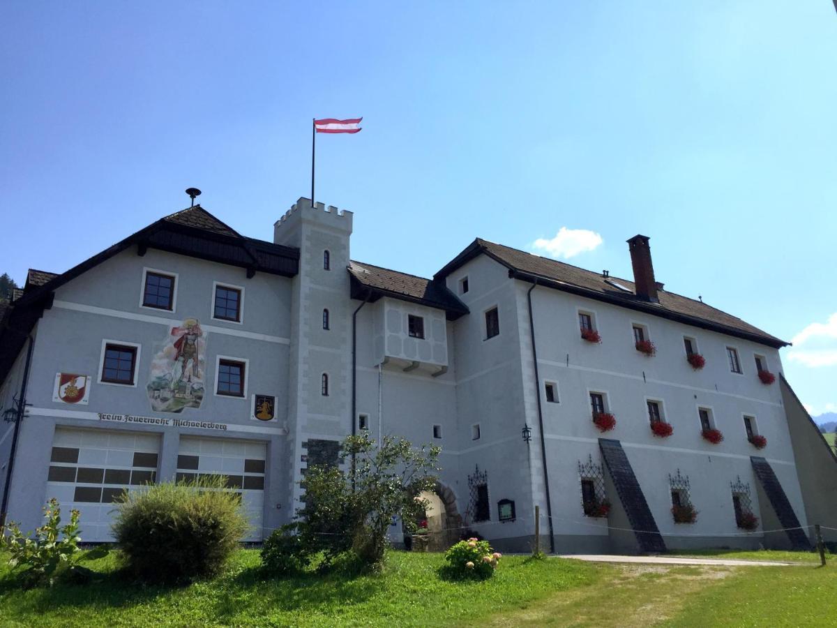 Schloss Thannegg Ferienwohnung Und Zimmer Grobming Exteriör bild